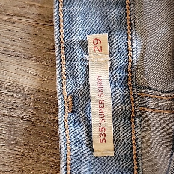Levis Jeans - Picture 2 of 11